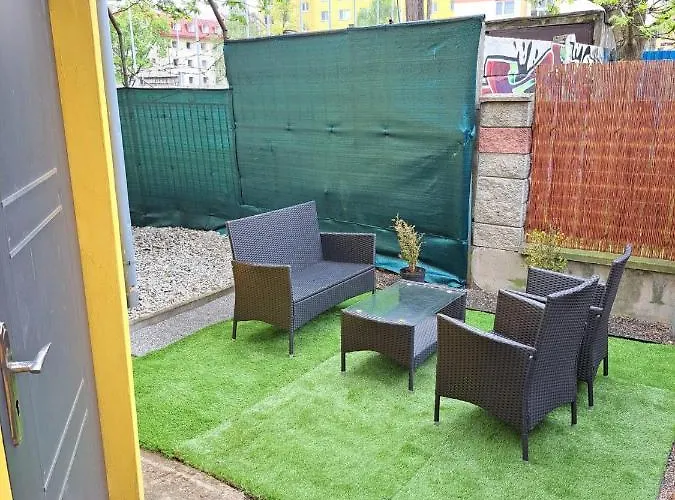 Pri Sokolovni Lejlighed